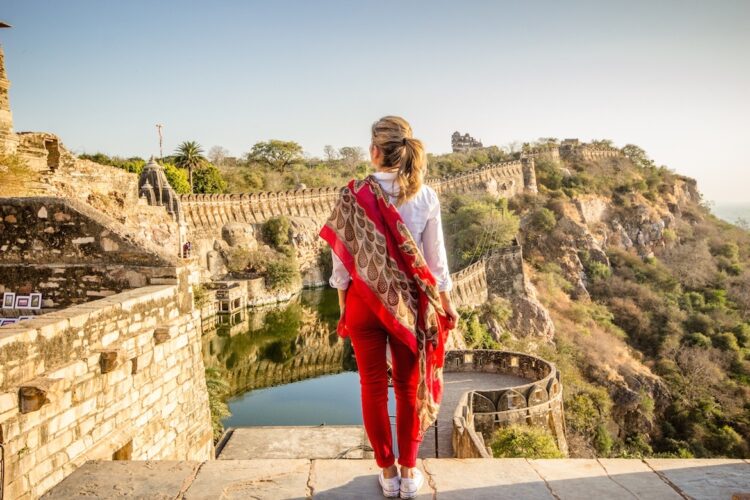 Best Clothes to Pack When You Plan Trip To India